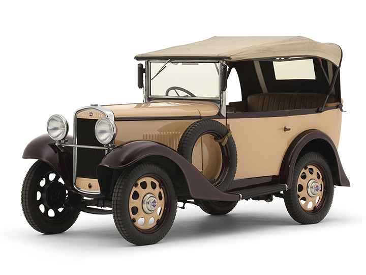 日産： NISSAN HERITAGE COLLECTION｜ダットサン12型フェートン