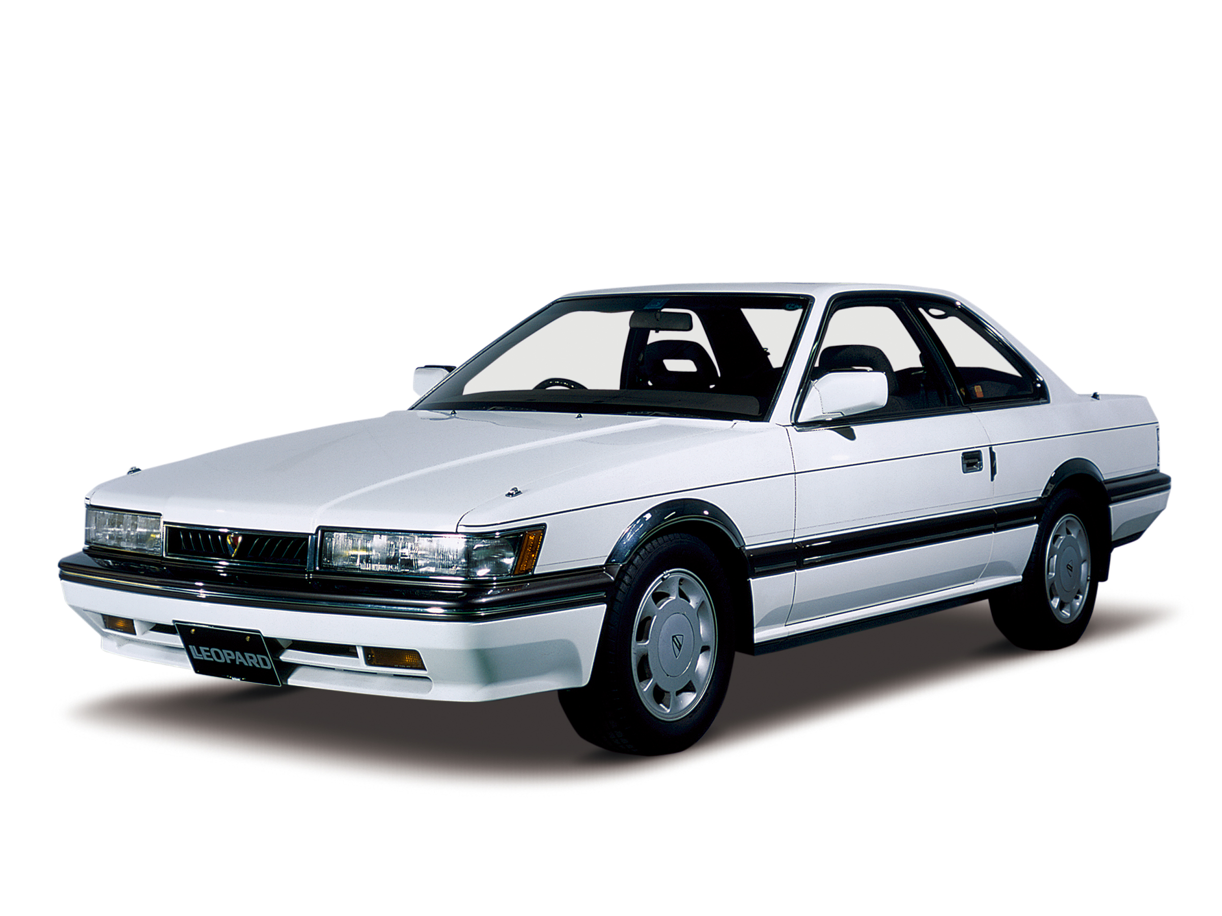 Aoshima 1/43 DISM NISSAN LEOPARD Ultima (1986) (early model