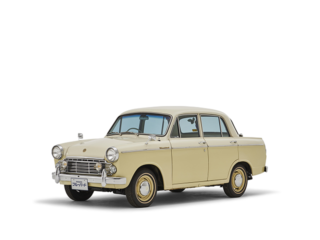 イグニッションモデル 1/18 ダットサン ブルーバード (510